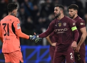 曼城球员表现亮眼，助球队晋级下一轮比赛