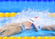 莱万多夫斯基迎来二十赛季出色发挥，德国队观众热烈欢呼！全场沸腾不已