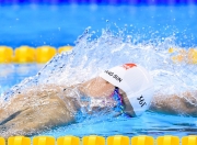 莱万多夫斯基迎来二十赛季出色发挥，德国队观众热烈欢呼！全场沸腾不已