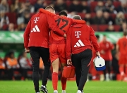 钻石联赛八强战对决在即！达拉斯独行侠演练定位球，拜仁慕尼黑密集防守应对的简单介绍