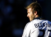 郑钦文复出首秀出彩，北京首钢主场血战AC米兰，豪取3连胜的简单介绍